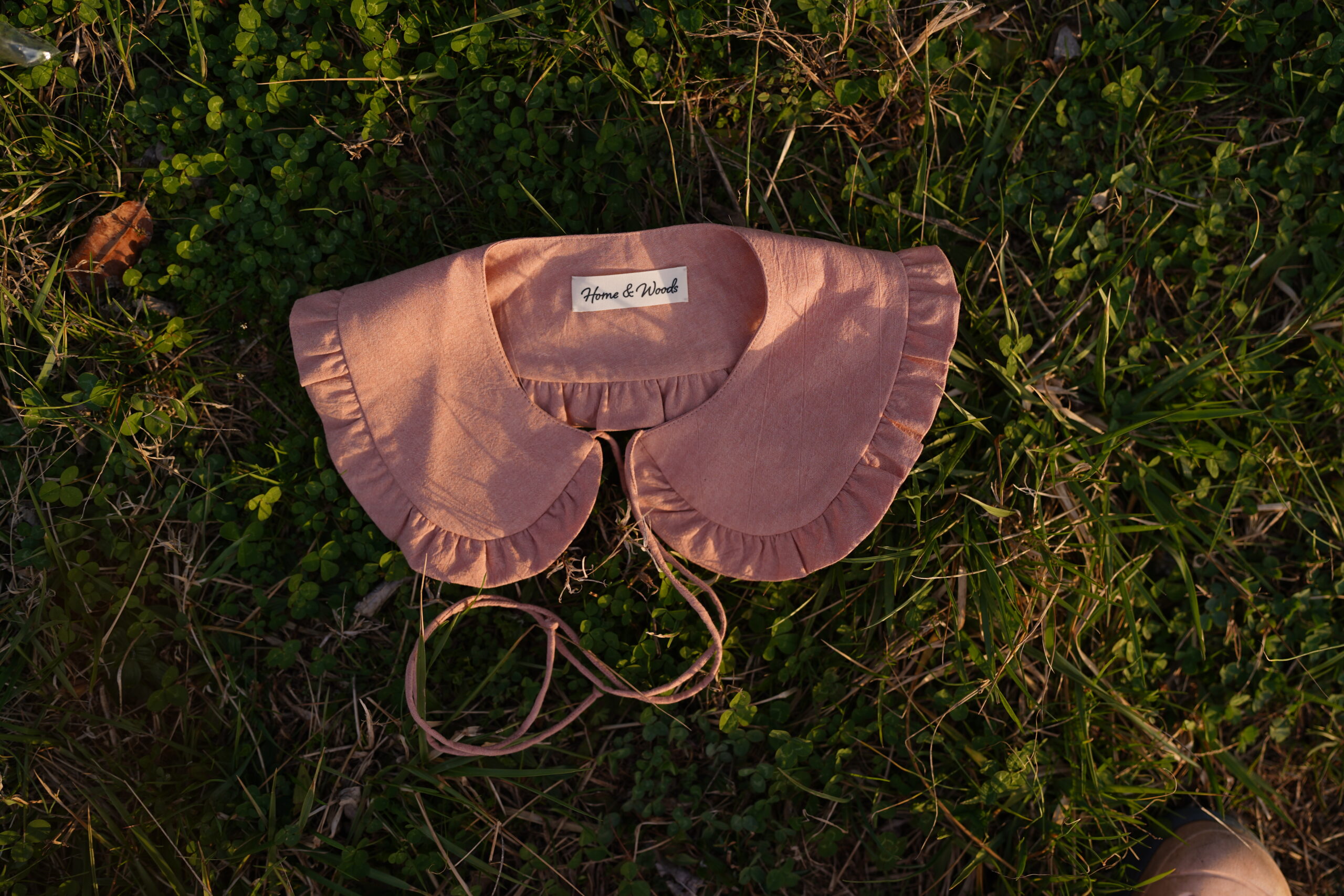 Detachable Handmade Ruffle Collar - Image 2